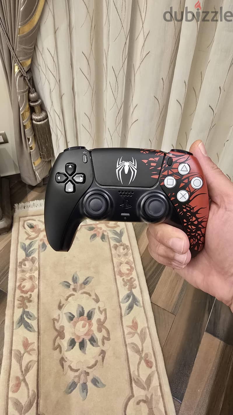 Spiderman, 30th anniversary ps5 controllers 1