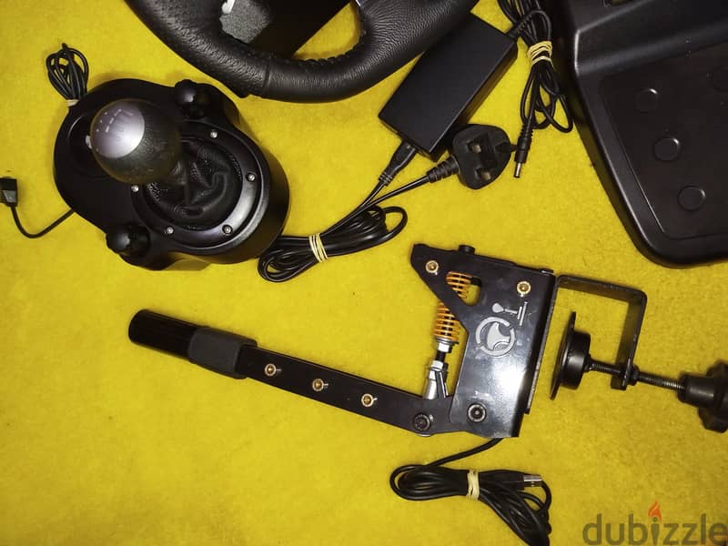 Logitech g29 with shifter and handbrake 3