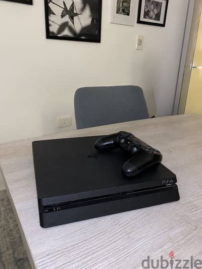 Playstation 4 slim