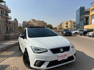 سيات إبيزا 2025 fr black edition حاله استثنائيه