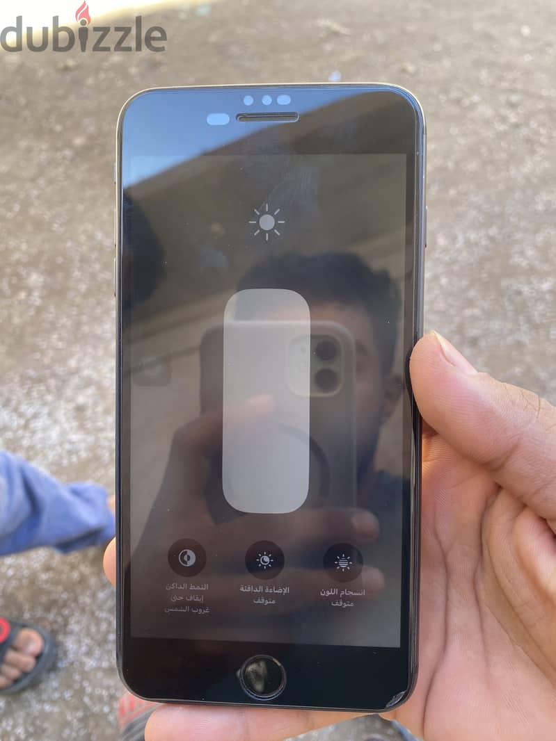 آبل - آيفون 8 بلس 5