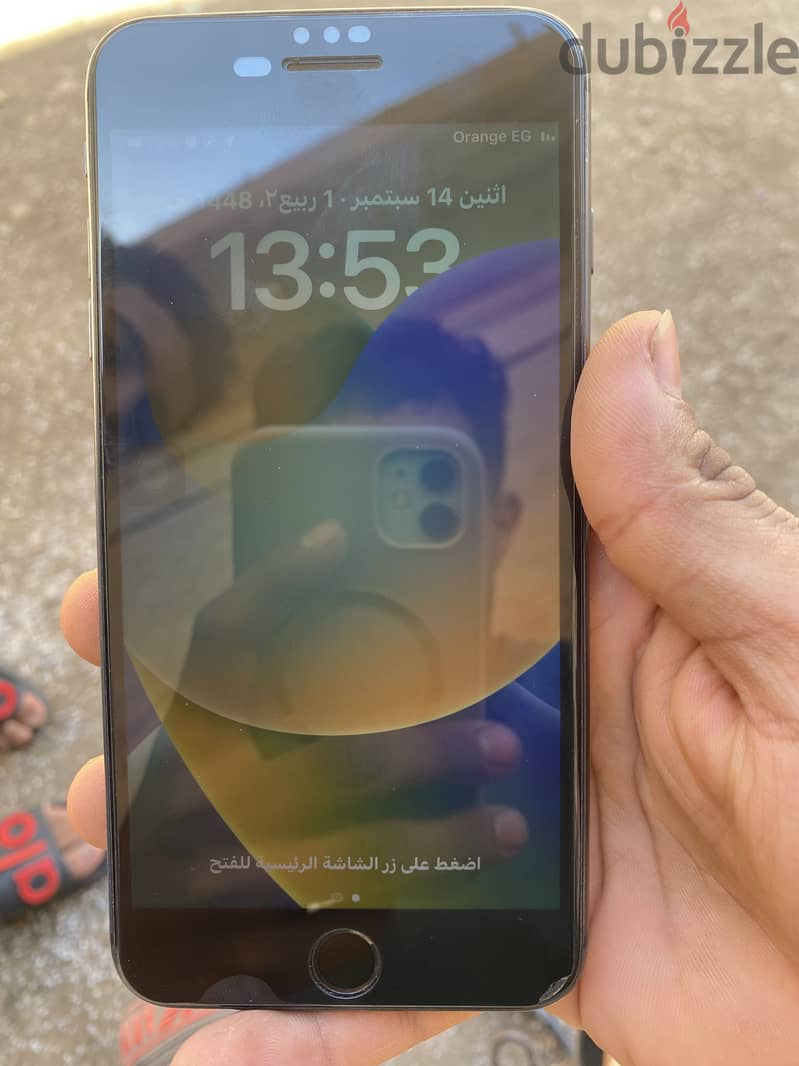 آبل - آيفون 8 بلس 7
