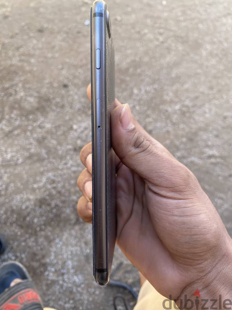 آبل - آيفون 8 بلس 8
