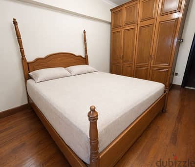 Full bedroom