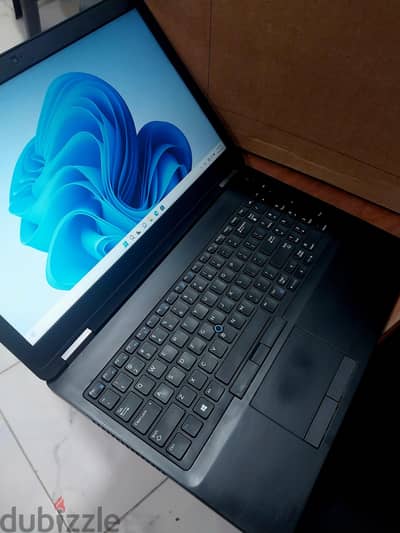 Dell latitude 5570 HQ بسعر لقطة