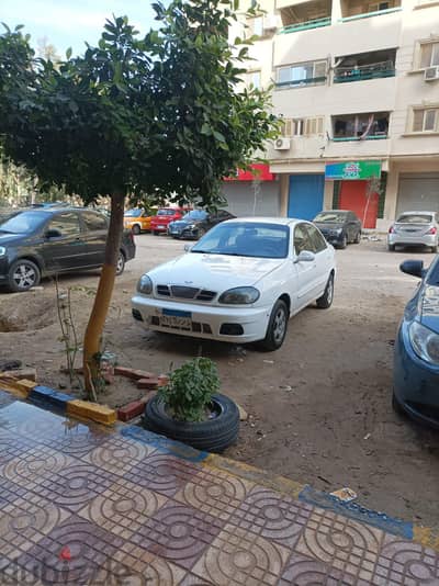 دايو لانوس 2004