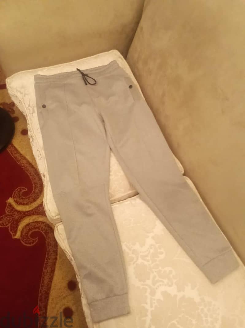 للبيع 9