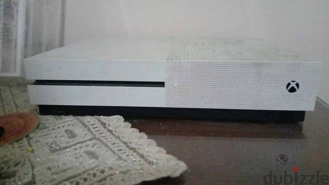 x box  one s 1