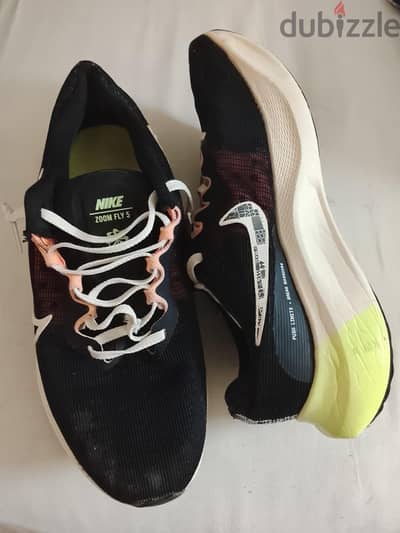 حزاء نايك مقاس 40 اصلي استعمال 4 شهور