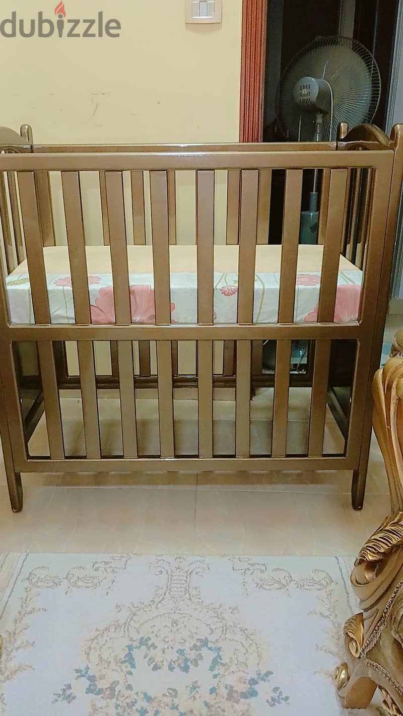 سرير اطفال 3