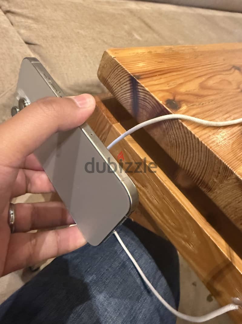 Apple - iPhone 16 Pro 2