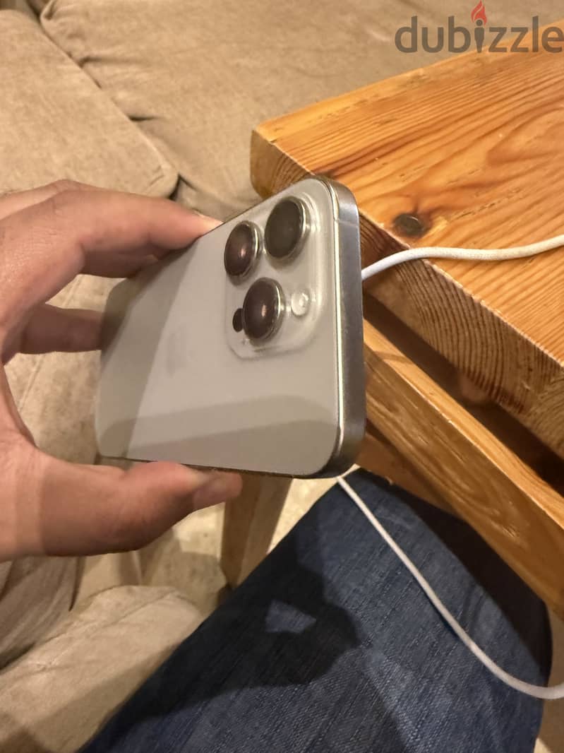 Apple - iPhone 16 Pro 4