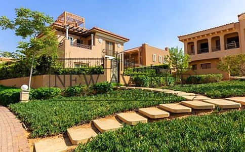 best price in market villa 4 bedrooms for sale in Hyde park New Cairo with very prime location with double view landscape