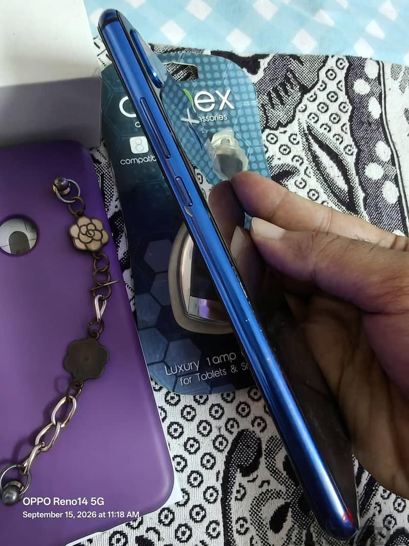 Huawei Nova 3i 3