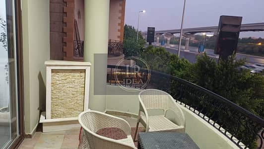 للايجار عالتسعين الجنوبى مباشره بالقرب من مستشفى الجوى الحى التانى