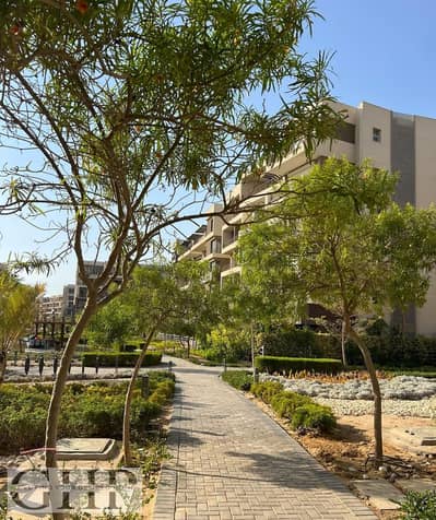Direct on landscape Apartment Ready to move for Sale Price Include Maintanene in Palm Hills New Cairo