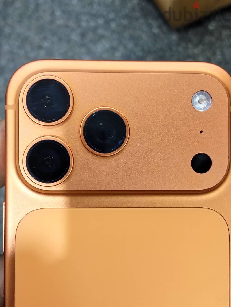Apple - iPhone 17 Pro Max 1