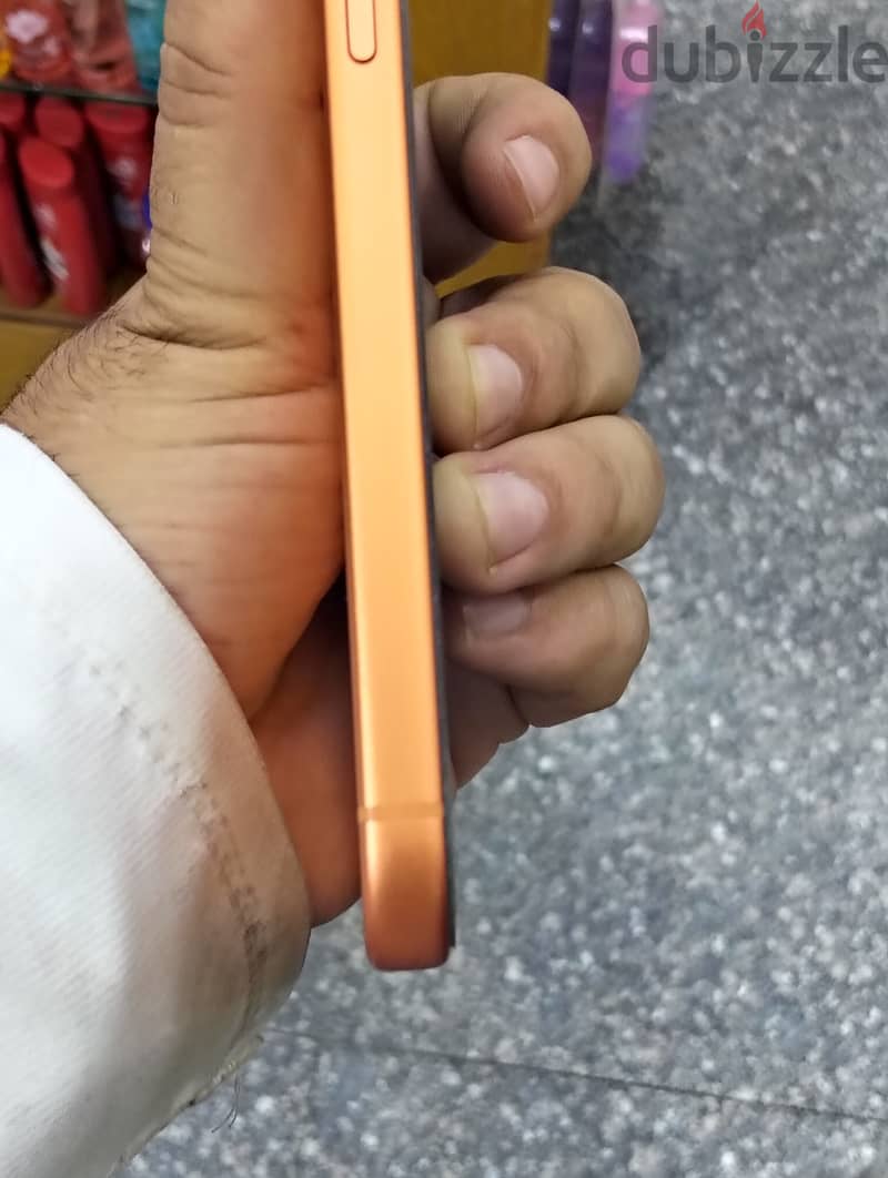 Apple - iPhone 17 Pro Max 4