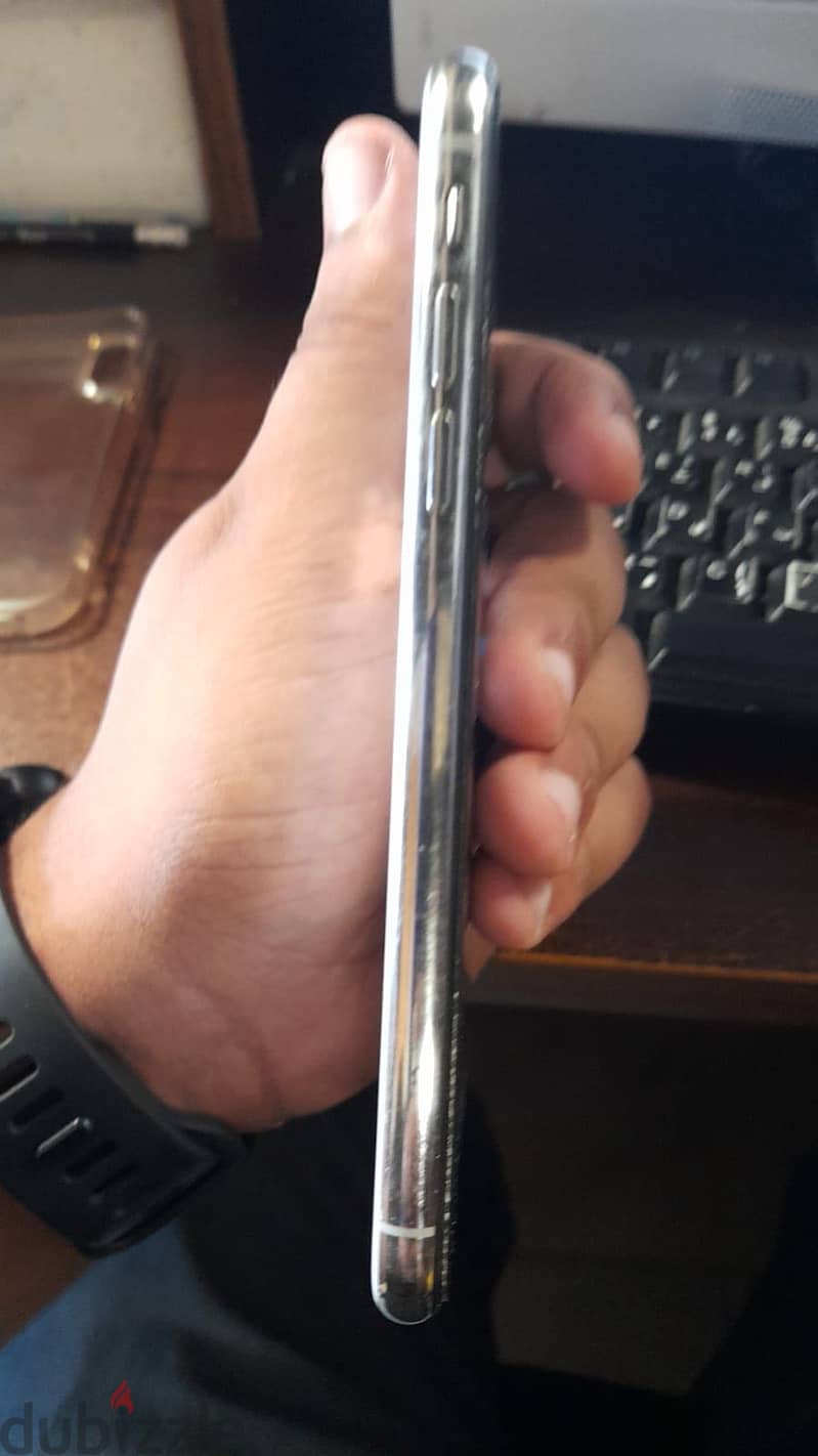 Apple - iPhone X 1