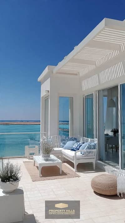 اتملك اخر Beach House علي بحر راس الحكمة متشطبة بجوار Solare