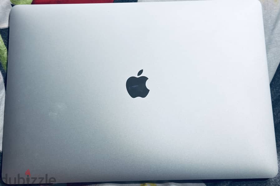 Macbook pro 2019 like new 2