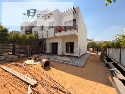 Apartment for Rent Fully Air-Conditioned with Full Shutters in Hyde Park New Cairo, 200 sqm, 3 Bedrooms, 3 Bathrooms Apartment for Rent Fully Air-Conditioned with Full Shutters in Hyde Park New Cairo, 200 sqm, 3 Bedrooms, 3 Bathrooms