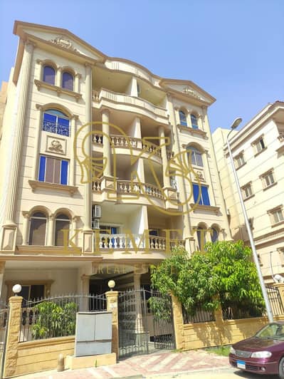 Prime 200 sqm apartment in South Lotus, fully finished & ready to move in. 3 bedrooms + living, 2 bathrooms, 4th floor, elevator, gas, garage