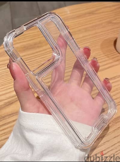 > جراب iPhone 17 Pro Max جديد متفتحش من SHEIN