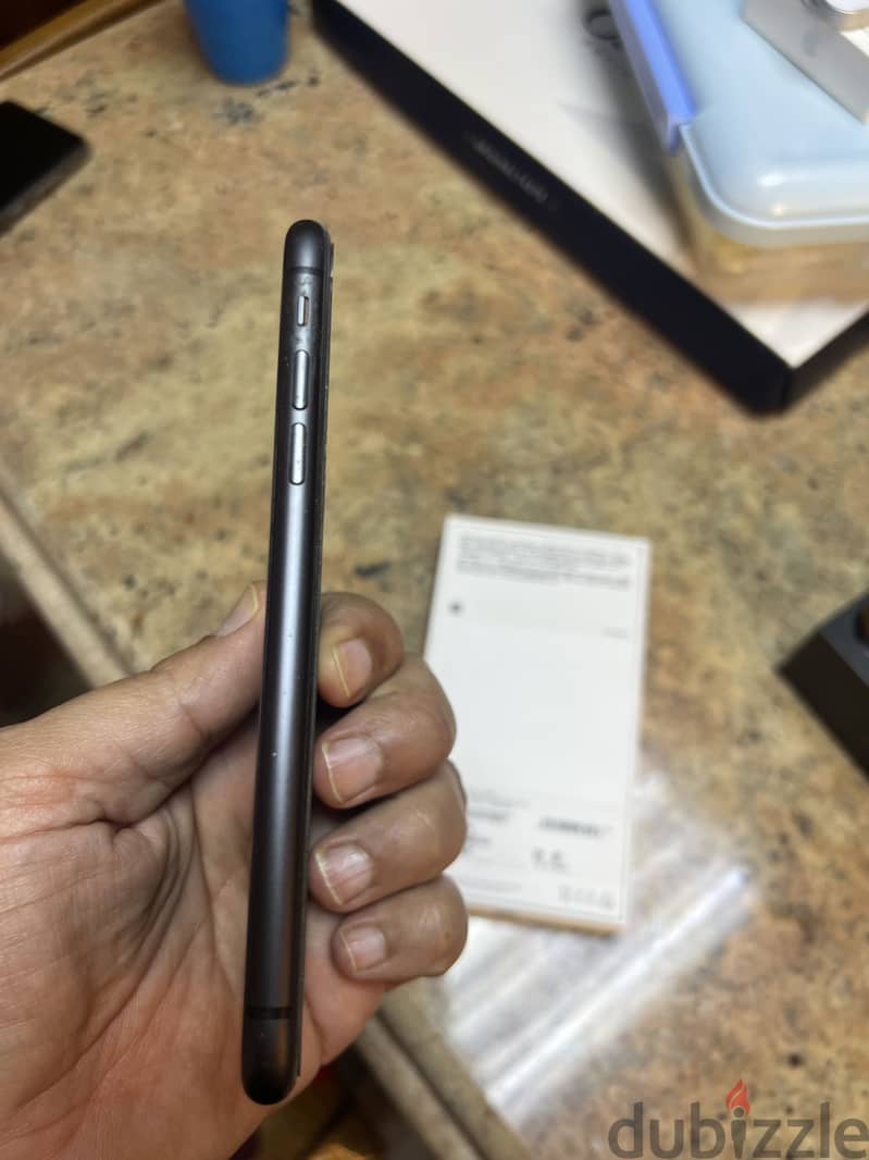Apple - iPhone 11 3