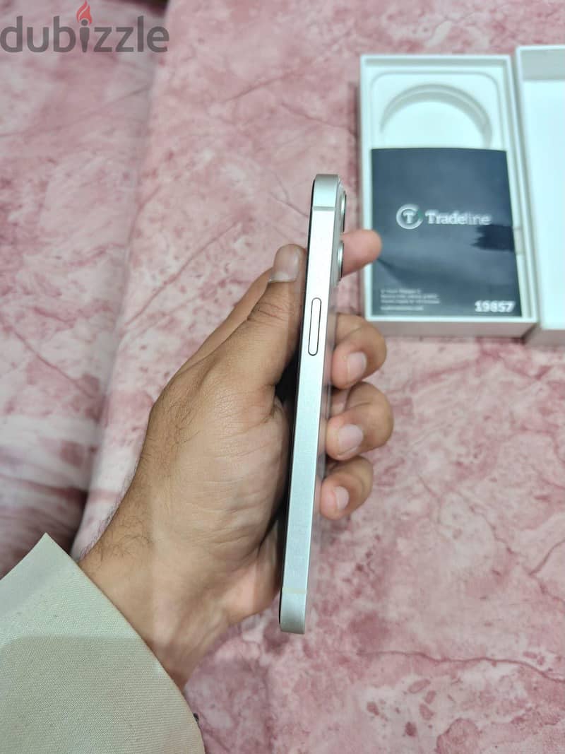 آبل - آيفون 13 8