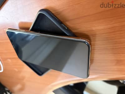 Apple - iPhone XS Max
