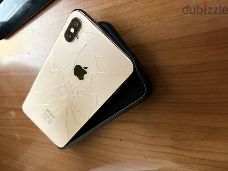 Apple - iPhone XS Max 1