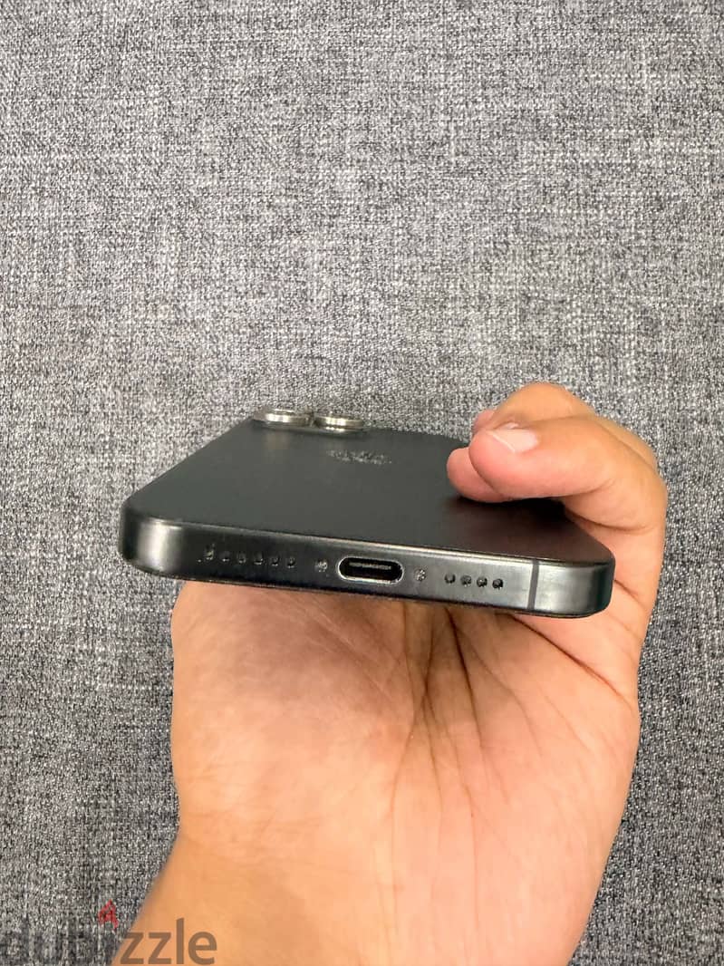 Apple - iPhone 15 Pro Max 4