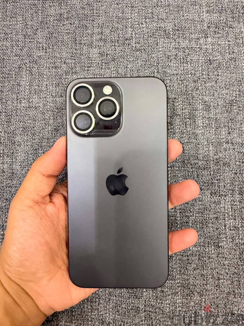 Apple - iPhone 15 Pro Max 6