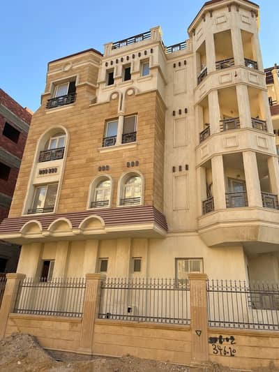 Apartment for Sale in New Narges 142 sqm 3 Bedrooms Corner Unit 3rd Floor Street View Semi-Finished