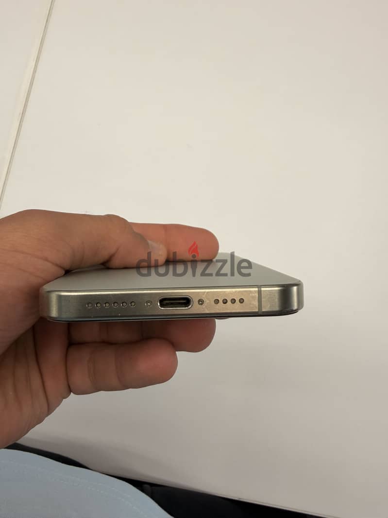 آبل - آيفون 15 برو ماكس 1