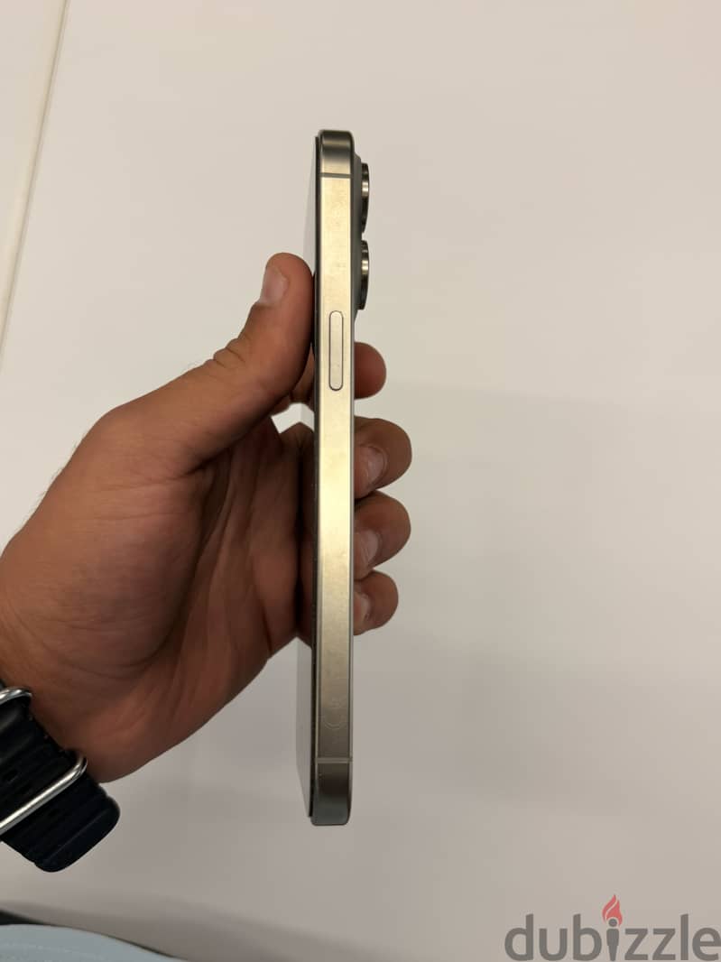 آبل - آيفون 15 برو ماكس 2