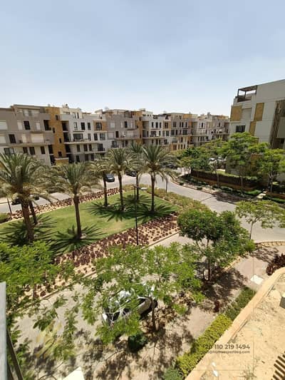 شقة للإيجار في إيستاون، مطبخ مجهز بأجهزة فاخرة للغاية تكييفات، إطلالة على الحديقة.