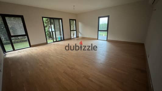 Join the Hyde Park family ! Apartment directly on 90th Street Central Park view prime location next to Z East minutes from Azar and Crescent Walk