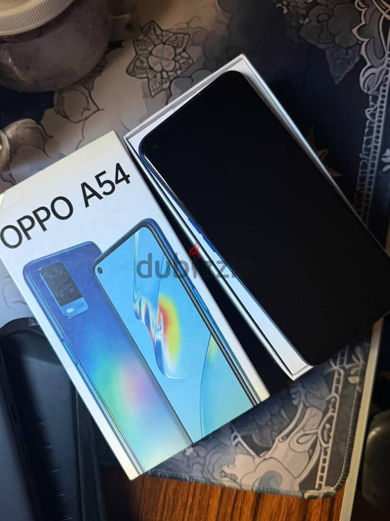 OPPO A54 4