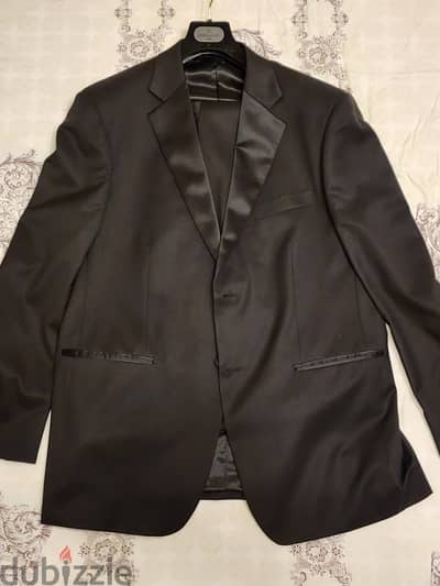 Pierre Cardin suite black
