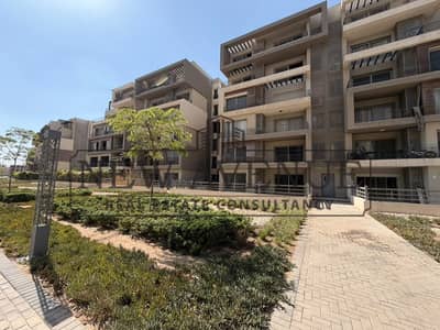 شقه ارضى للبيع فى بالم هيلز نيو كايرو palm hills new cairo بجاردن استلام فورى موقع متميز على مساحات خضراء
