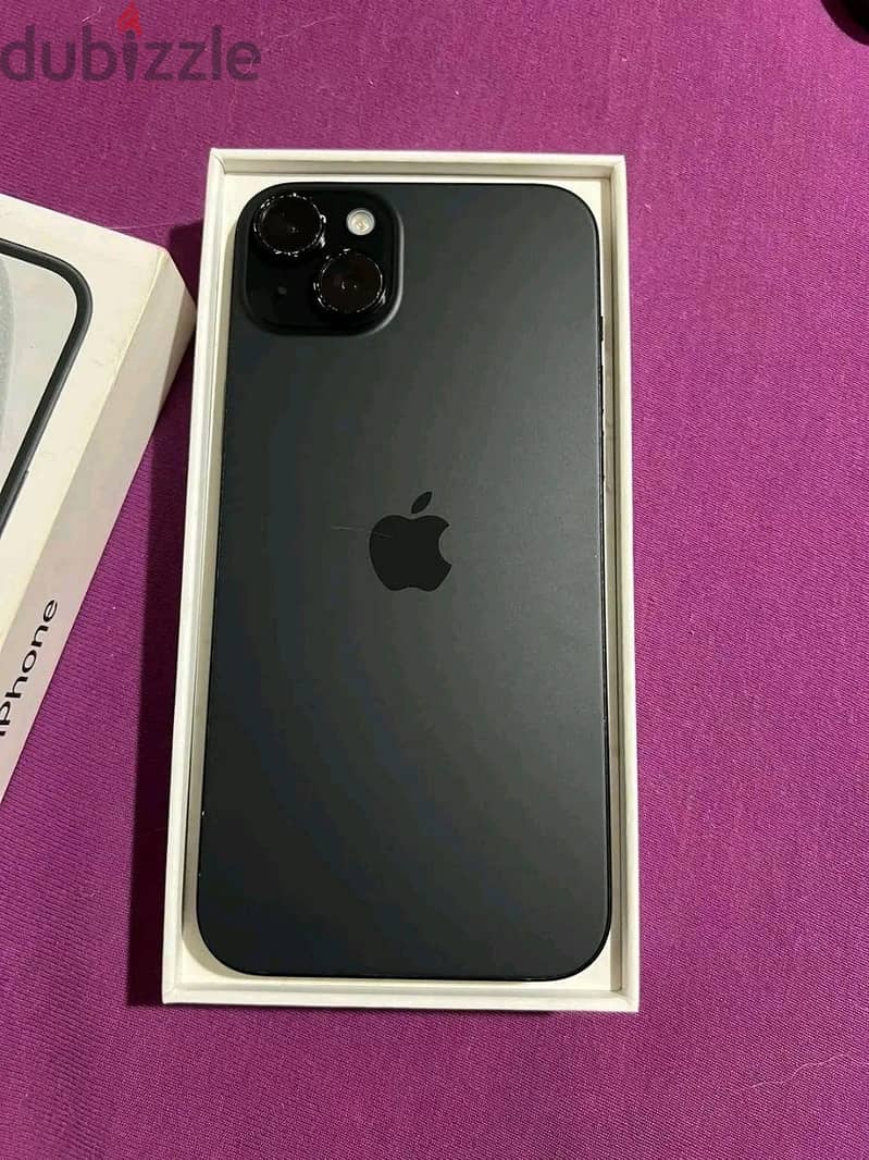 آبل - آيفون 15 بلس 1