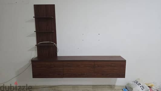 ترابيزة التلفزيون