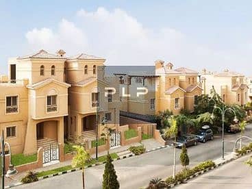 فيلا ستاندالون للبيع ريسيل في لوكشين مميز كمبوند جراند ريزيدنس  القاهرة الجديدة متشطبة بالكامل جاهوه للسكن
