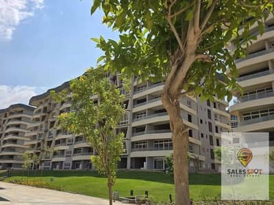 Luxury 260 SQM Ready-to-Move Apartment for Sale in Midtown Condo, New Capital