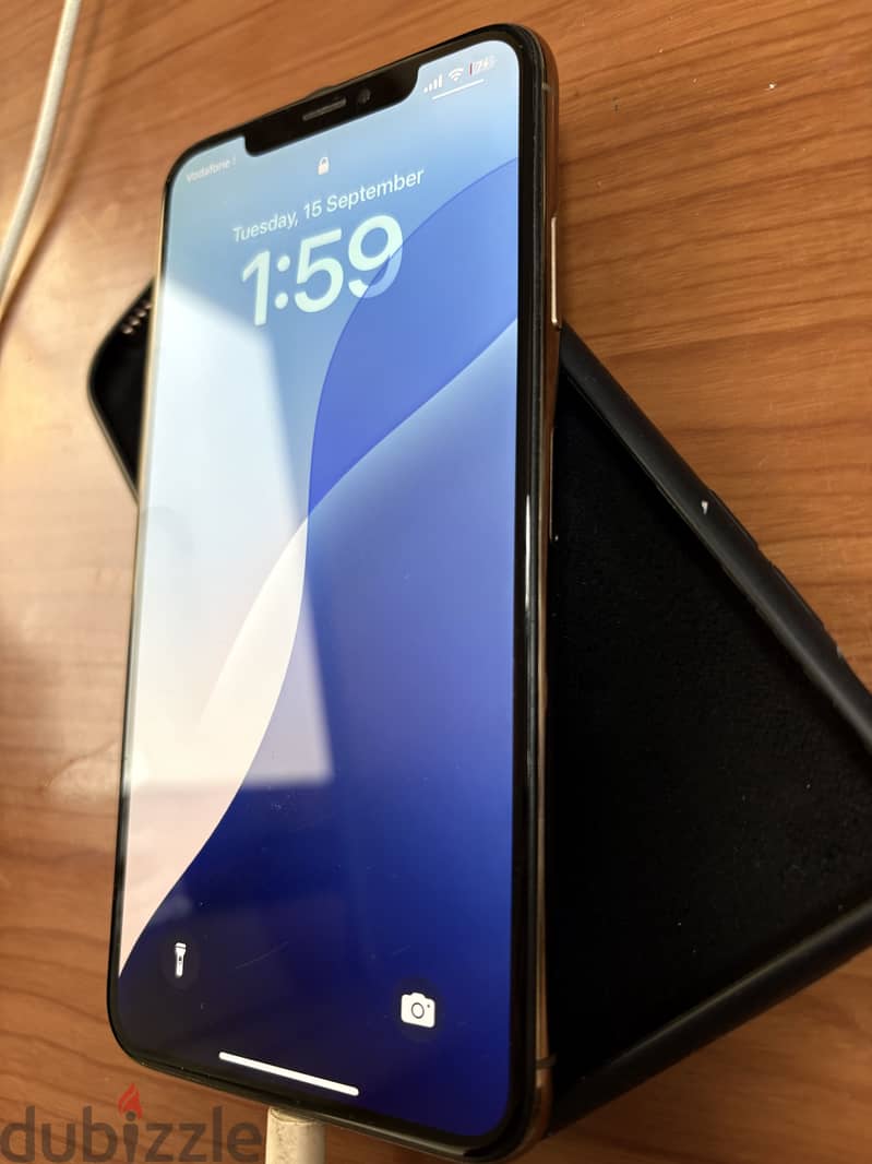 Apple - iPhone XS Max 6