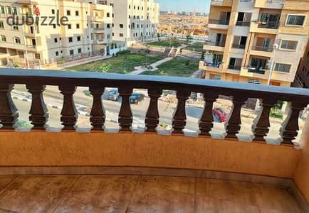 شقةً للايجار فى الشروق