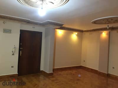 شقة للإيجار السكني 130 م بسموحة شارع مصطفي كامل راسا - خطوات لنادي سموحة