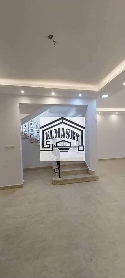 Standalone villa for rent in Al Rehab 2, New Cairo, in a prime location in Al Rehab, First Settlement, New Cairo, U-shaped model.